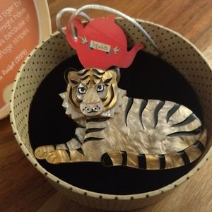 Erstwilder Hairy Hobbes Tiger Brooch